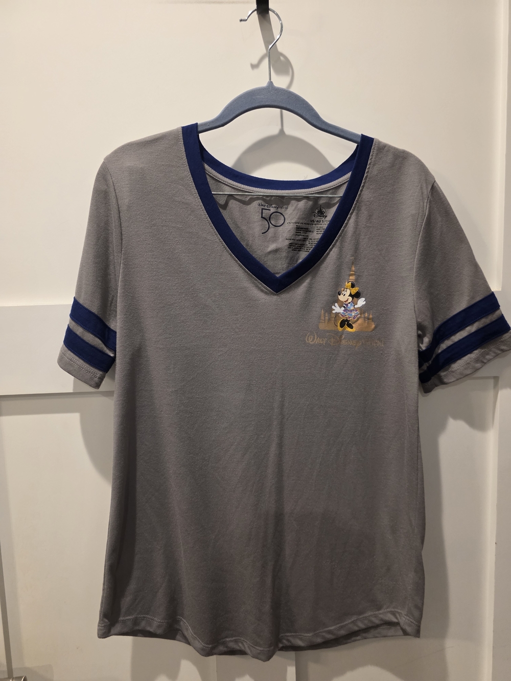 Walt Disney World 50th Anniversary Minnie Mouse V-Neck Jersey T-Shirt Size S